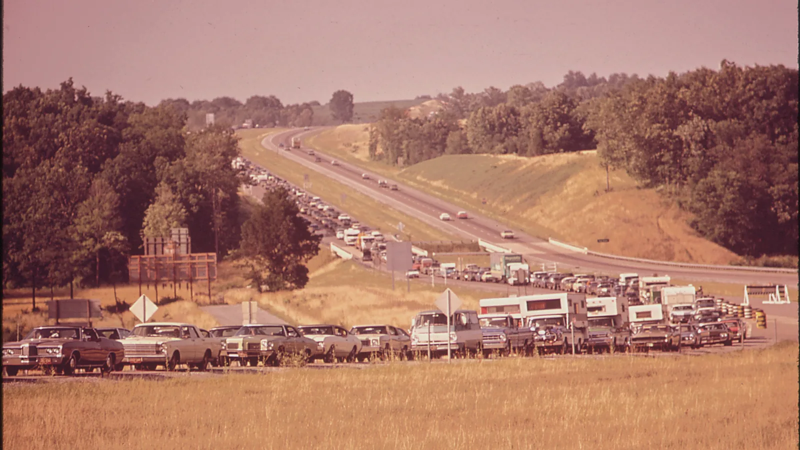 Traffic on a U.S. highway at a freeway exit
